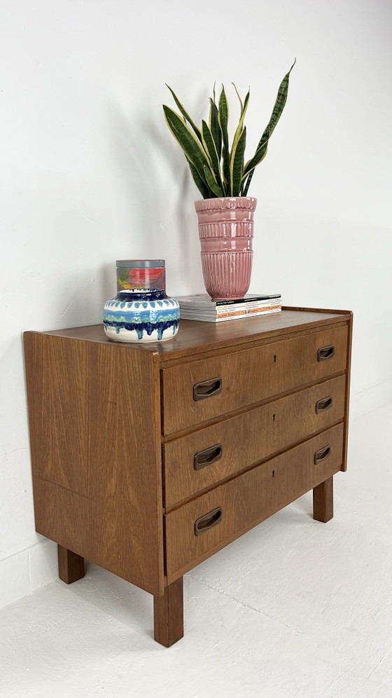 Cassettiera vintage svedese – Cassettiere, Legno, Mid Century Modern (photo 2 of 9)