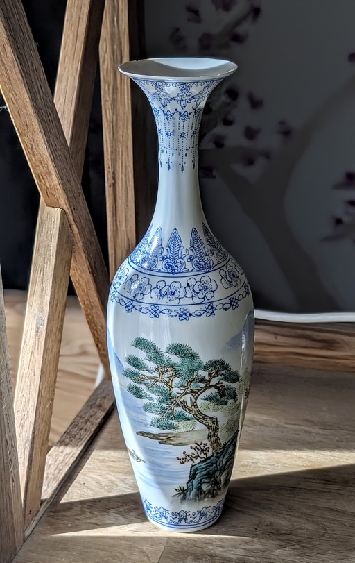 Chinese eggshell porcelain vase – hand-painted mountain scene – Jingdezhen, 20th century