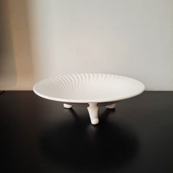 Image 1 of Vintage Delfts Wit Drielpoot Schaal met Spiraaldecor - 25 cm | Mid-Century Design