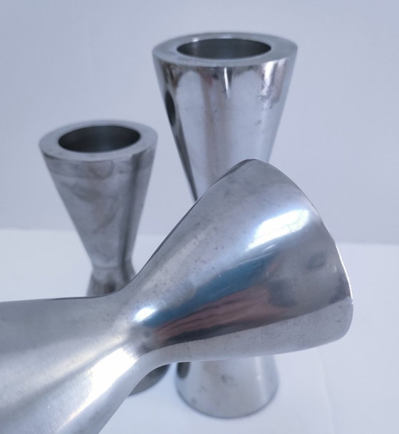 Three diabolo aluminum candle holders, 90s design – Aluminium (photo 5 of 11)