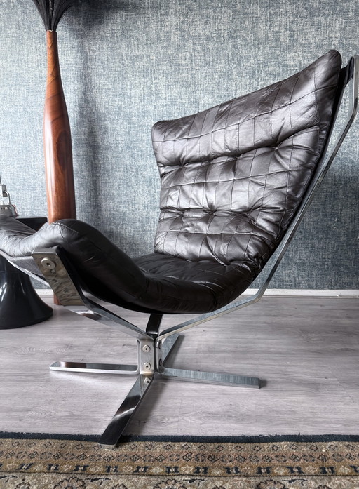 Vintage Falcon chair by Sigurd Ressell