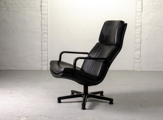 Nederlandse design draaibare loungestoel van zwart leer, F-serie, ontworpen door Geoffrey Harcourt voor (photo 13 of 13)