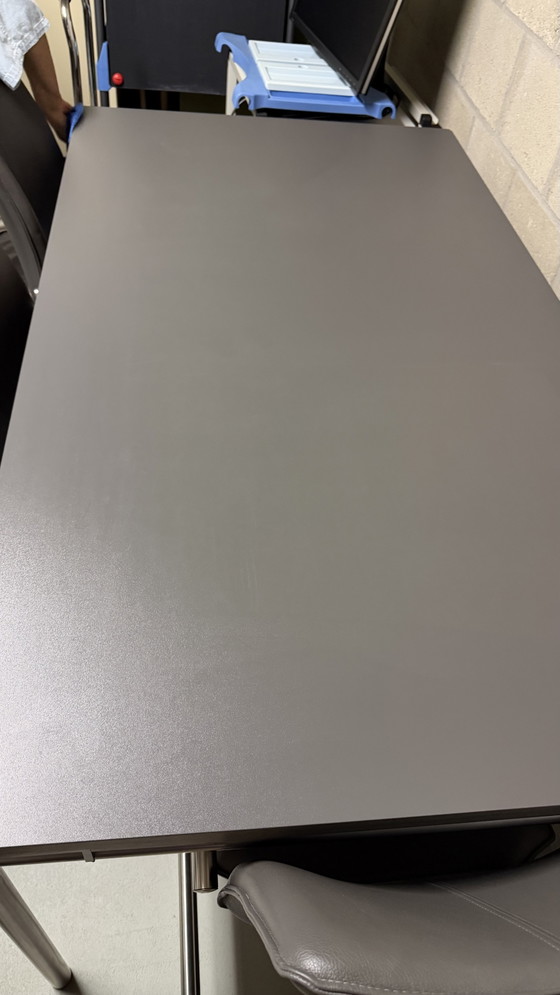 Prachtige Eetkamer Tafel En 4 Stoelen – Eetkamerstoelen, Leather (photo 4 of 6)