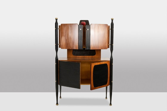 Image 1 of Coppia di armadi italiani impiallacciati in teak. Circa 1960.