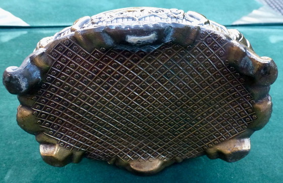 Image 1 of Old jewelry box with putti holding a heart!!