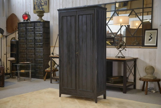 Distressed wardrobe from the 1950s. – Wood, Vintage (photo 15 of 15)