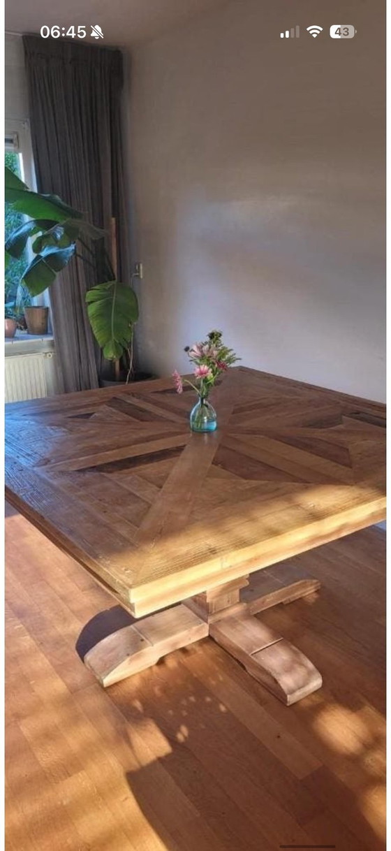 Image 1 of Mesa de comedor cuadrada de madera 150-150