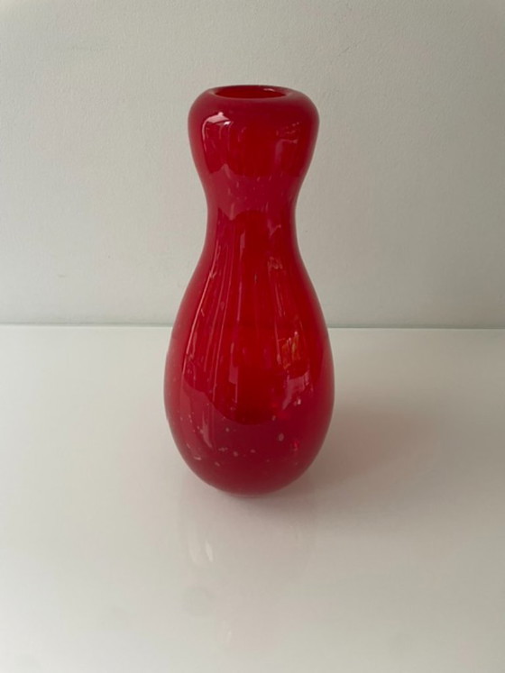Image 1 of Mouth-blown designer vase of red glass