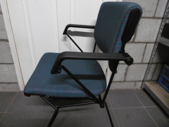 Sedia da conferenza Giroflex 33, tessuto blu, Sedie da conferenza, Metallo, Tessile, Vintage (foto 3 di 5)