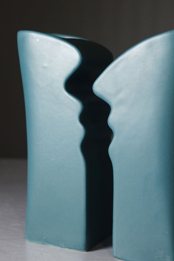 Image 1 of Een paar "Kiss"-vazen, Asa Duitsland, jaren 90, postmoderne Memphis-stijl.