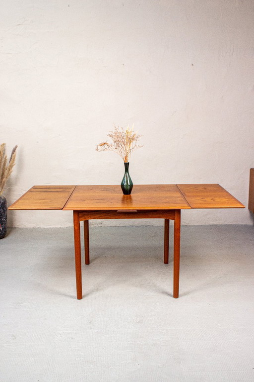 Vintage teak dining table Sigh & Søn, square, extendable, Danish design, 1960s – eettafels, Wood (photo 2 of 17)