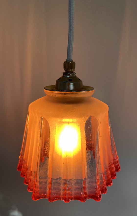 Lampada a Sospensione Stile Art Déco / Anni '30 – Vetro Rosa Satinato a Coste – Lampade a sospensione, Glass (photo 7 of 9)