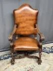 Antieke fauteuil uit de Renaissance – Leather (photo 3 of 7)