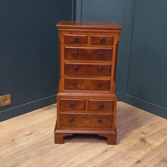 Image 1 of Kleine Tallboy Chest on Chest Ladekast van Reprodux