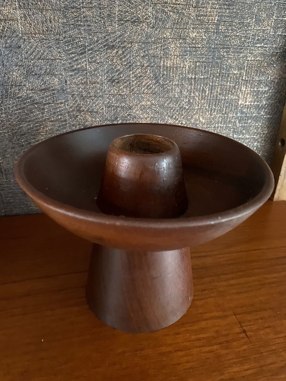 Image 1 of Grote Vintage teakhouten Scandinavisch kandelaar