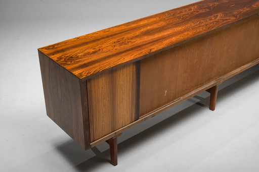 Großes Sideboard aus Palisanderholz von Henning Kjerulf für Bruno Hansen, 1950er Jahre