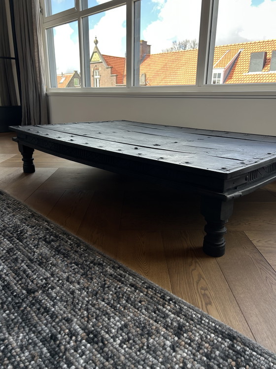 Image 1 of Antieke Indiase Poorttafel Zwart (180x115x35)