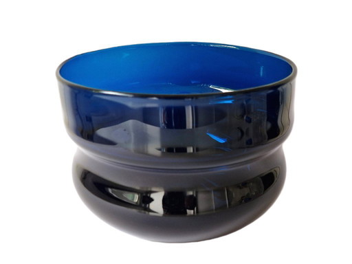 Kosta Boda - Bowl from the "Blå Serien" by Bertil Vallien - Largest Size