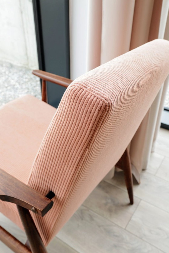 Image 1 of Vintage fauteuil saumon rose ribfluweel mid century modern design 1970