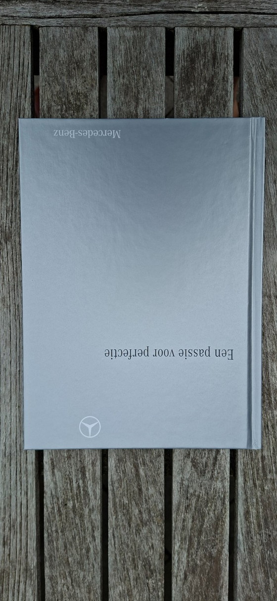 Image 1 of Mercedes-Benz books & brochures – rare collection