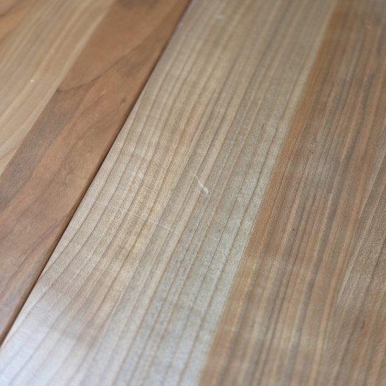 Image 1 of Haslev 'Timeless' tafel, vintage Deense verlengbare ronde / ovale  tafel