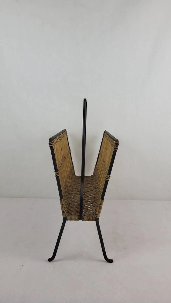 Raoul Guys 1950's magazine rack – Wicker, Metal, Vintage (photo 3 of 6)