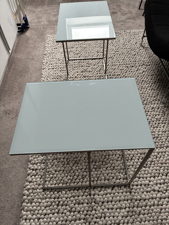 Image 1 of Cubic bijzettafel