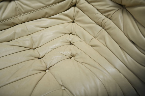 Image 1 of Originele Togo Medium Settee in beige leer 2007 - Michel Ducaroy - Ligne Roset