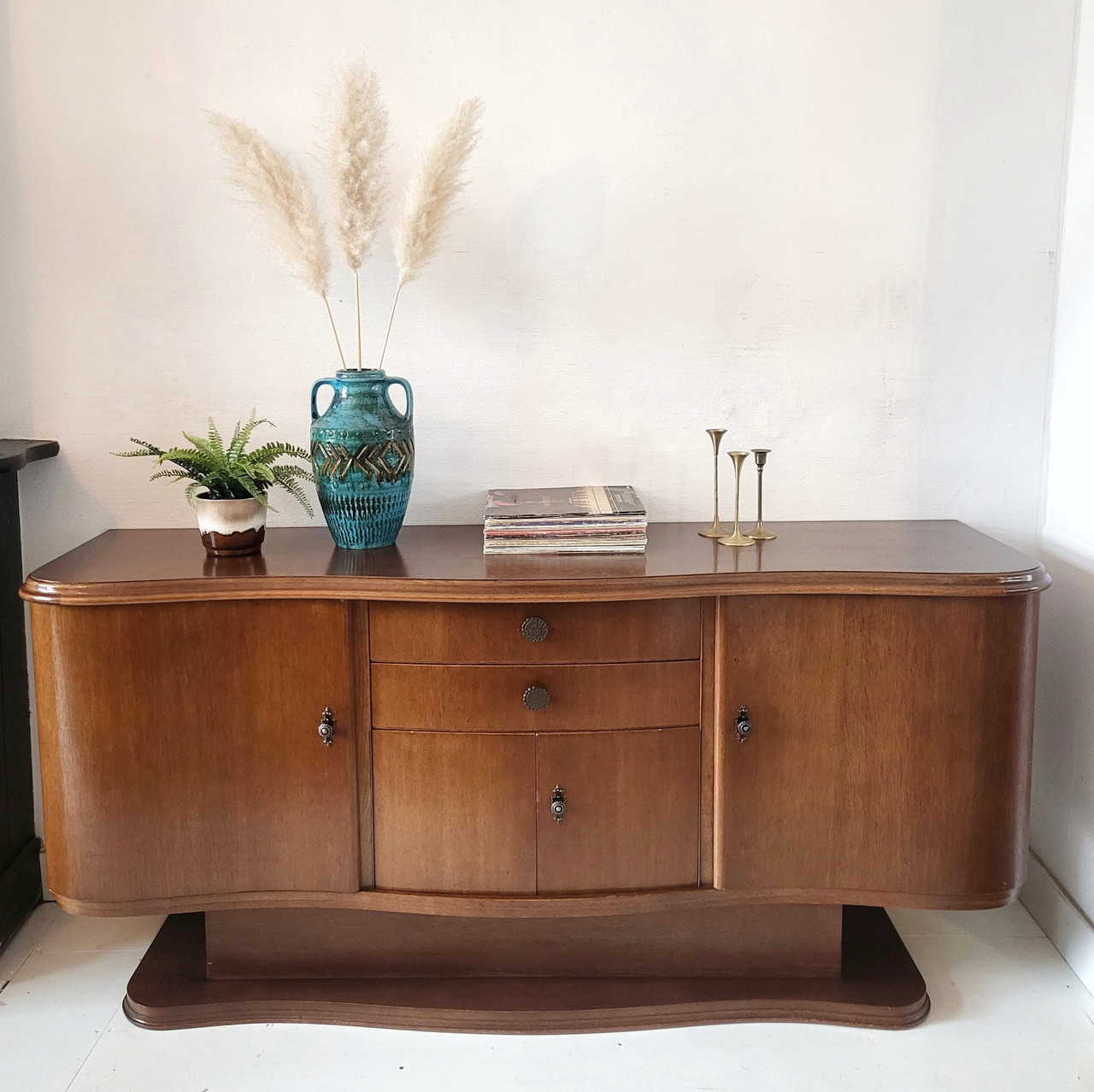 Vintage Sideboard Organic Design | €599 | Whoppah - Vintage Style Sideboard