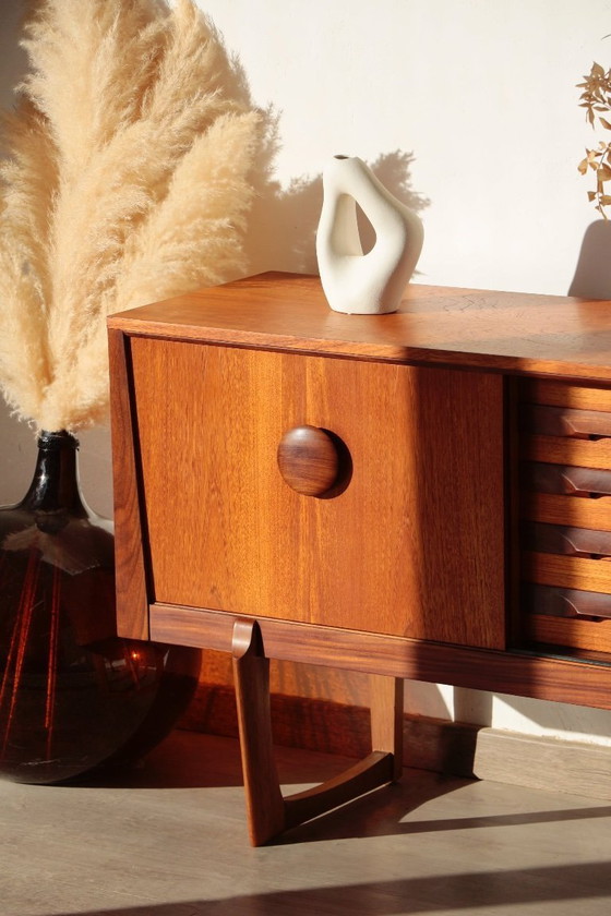 Image 1 of Elliotts of Newbury Teak Dressoir – Mid-Century Design