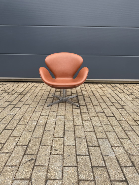 Image 1 of Silla Swan de Fritz Hansen, cuero color coñac, ¡¡en perfecto estado!!