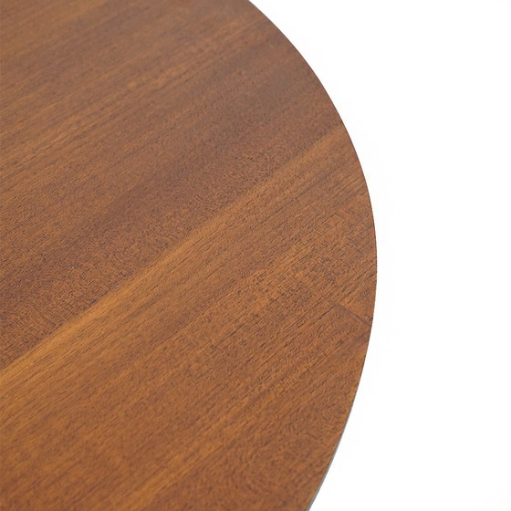 Image 1 of Tavolo con piano rotondo e gamba centrale, anni '50