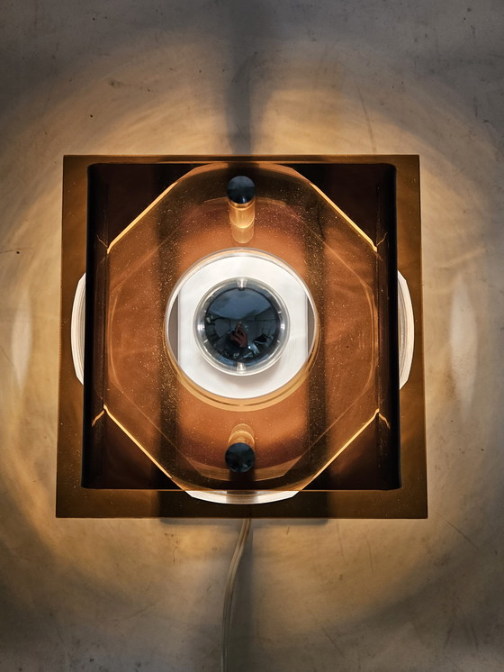 Image 1 of Wandlamlamp kunststof Herda jaren 70 