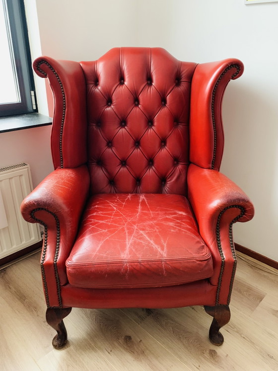 Image 1 of Prachtige Chesterfield stijl rode fauteuil 