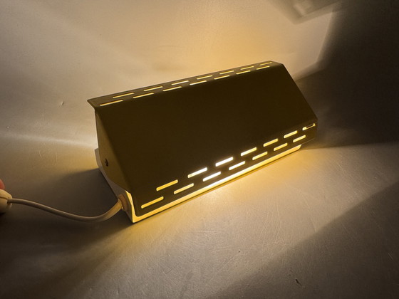 Image 1 of Lampada da parete/lampada da comodino gialla anni '70