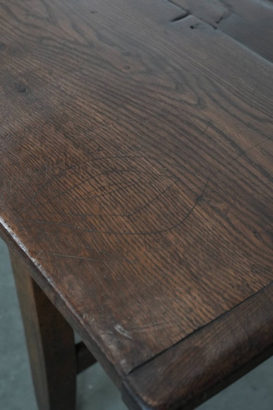 Image 1 of Antieke Landelijke Engelse Eikenhouten Eettafel Uit Begin 18e Eeuw Voor 4 Tot 6 Personen