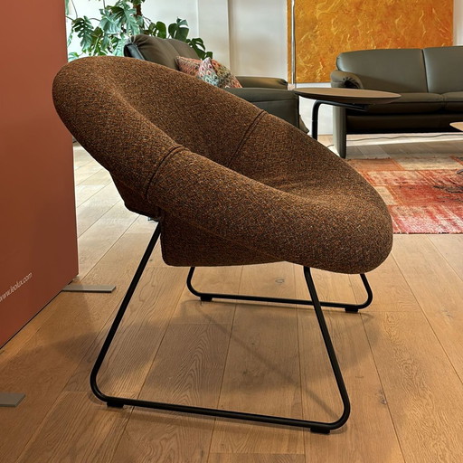 Leolux Mimas Sessel mit Tisch