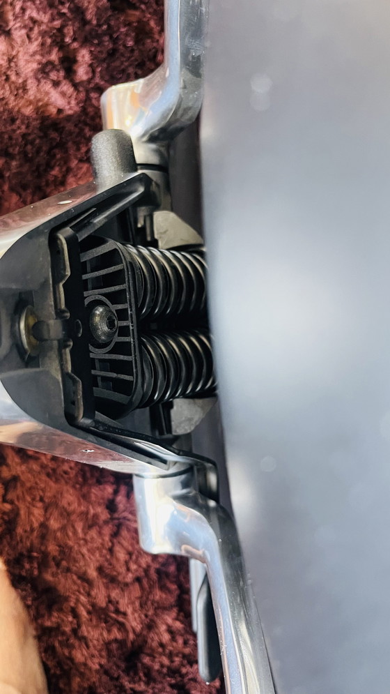 Image 1 of Sillón Herman Miller Equa Executive