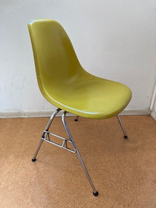Miller Eames DSS Side Chair fiberglass Vitra 1st.GEN