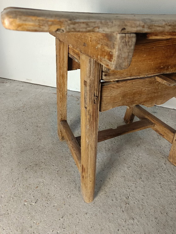 Image 1 of Tavolo antico spagnolo con sedia