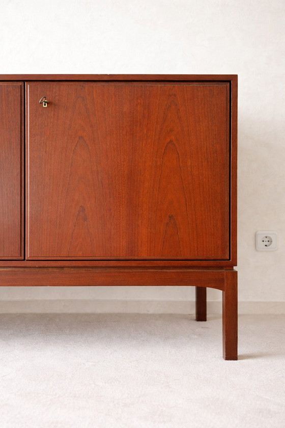 Image 1 of Vintage pallisander dressoir - strak design 