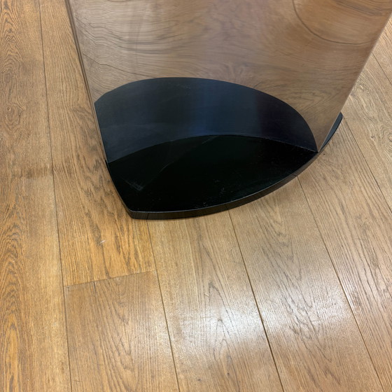 Image 1 of Mesa redonda italiana de cristal con base de metal, 1980