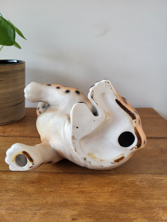 Image 1 of Tijger beeldje, vintage, keramiek en handbeschilderd  Vintage beeld uit keramiek van een tijger, handbeschilderd.  mooie staat  