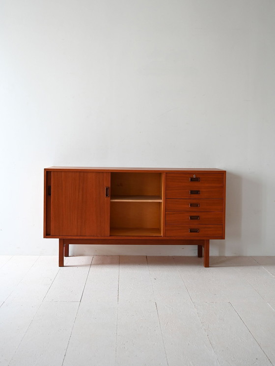 Image 1 of Skandinavisches Sideboard aus Teakholz mit Schiebetüren, 1960er Jahre