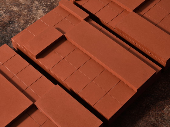 Image 1 of 3 oggetti architettonici brutalisti da parete