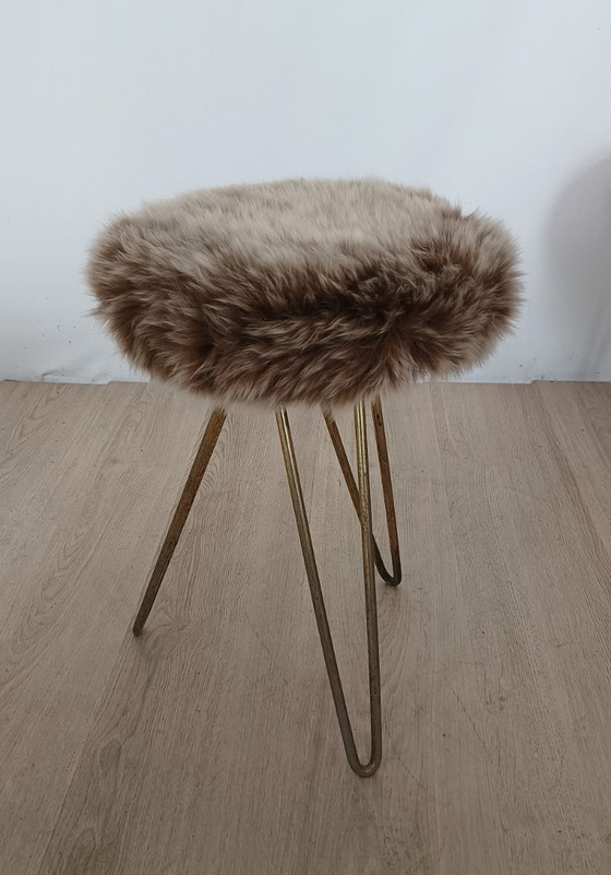Long-haired Fifties Stool – Metal, Textile (photo 5 of 7)