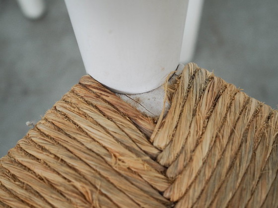 Image 1 of Conjunto de cuatro sillas de madera de haya, diseño italiano, década de 1980, fabricadas en Italia.