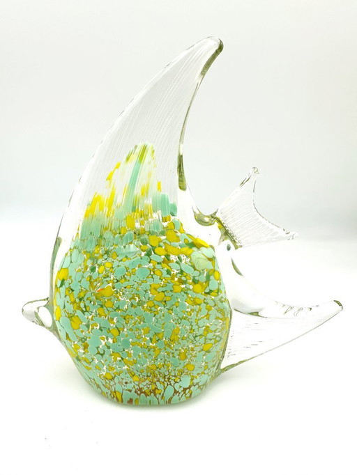 Statue de poisson en verre soufflé à la bouche