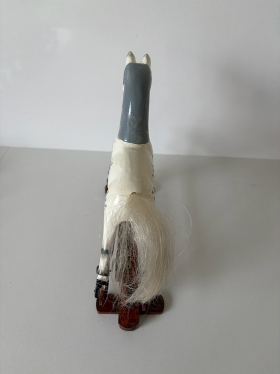 Klassisches Schaukelpferd A.D. 1880 – Authentic Models Holland, Dekorative Objekte, Holz (photo 9 of 14)
