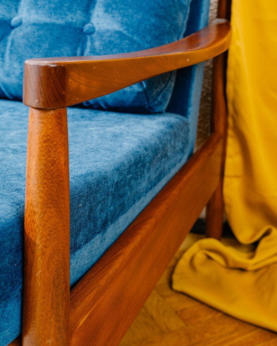 Image 1 of Canapé extensible trois places danois en teck, années 1970